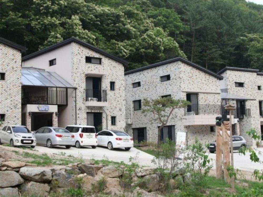 Hwacheon Star Garden Pension Exterior foto